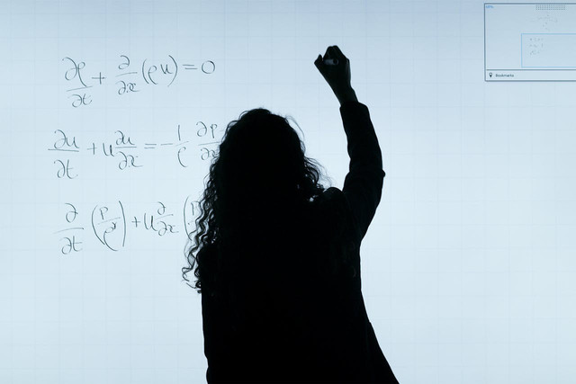 Ilustrasi soal osk matematika sma 2023 - Sumber:: pexels.com/@thisisengineering