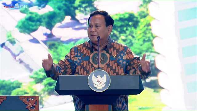 Presiden Prabowo Subianto memberikan sambutan saat meresmikan KEK Sanur dan Bali International Hospital di Denpasar, Bali, Rabu (25/6/2025). Foto: Youtube/Sekretariat Presiden