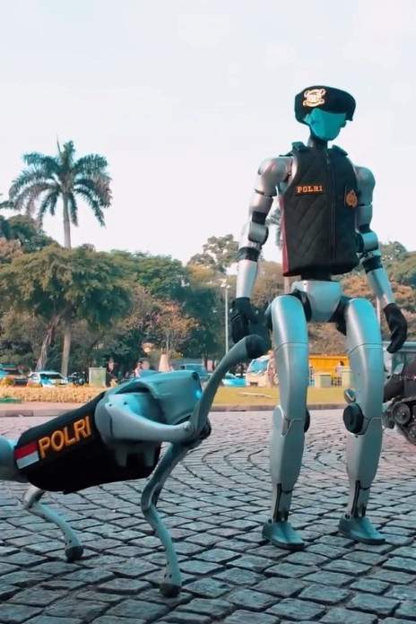 Robot berompi Polri Foto: Instagram/@itwasumpolri