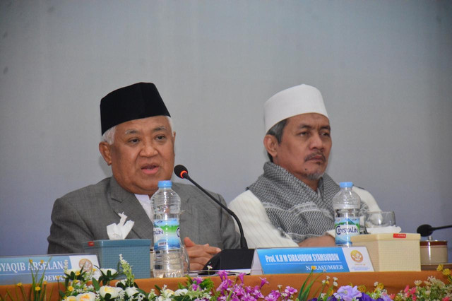 Guru Besar Politik Islam Global FISIP UIN Jakarta Din Syamsuddin saat menghadiri acara Mudzakarah Ahlul Halli Wal 'Aqdi (AHWA) ke-8 di Palembang, Selasa (24/6/2025). Foto: Dok. Istimewa