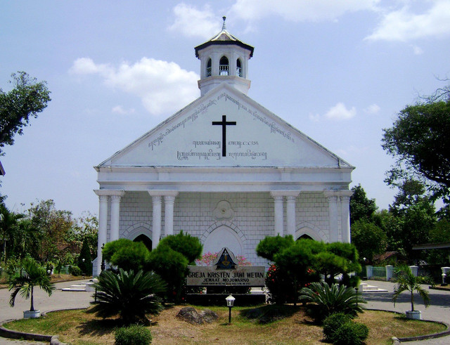 Gereja terbesar di Indonesia. Foto hanya ilustrasi bukan tempat sebenarnya. Sumber: Pixabay/astama81