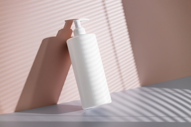 Ilustrasi shampoo non sls terbaik. Sumber: unsplash.com/Andrez Gdula