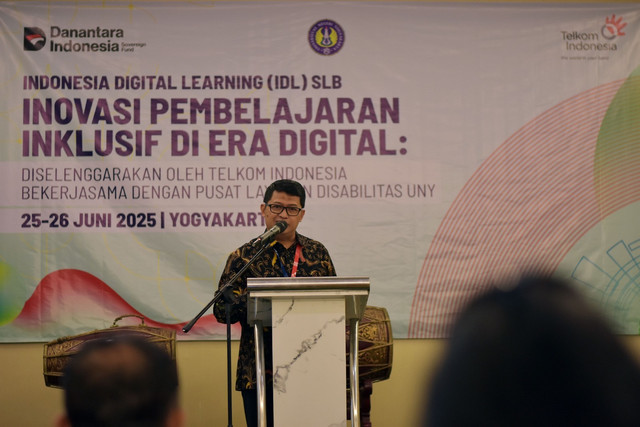 GM Witel Yogya Jateng Selatan Agus Faisal saat memberikan sambutan pada acara pelatihan Indonesia Digital Learning (IDL) yang diselenggarakan di Yogyakarta, pada 25-26 Juni 2025. Foto: dok. Telkom