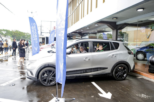 Momen VinFast VF e34 saat perjalanan dari Depok ke Ciawi. Foto: VinFast