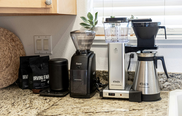 Cara Menghilangkan Bau Cabe di Blender. Foto: Unsplash/Daniel Norris