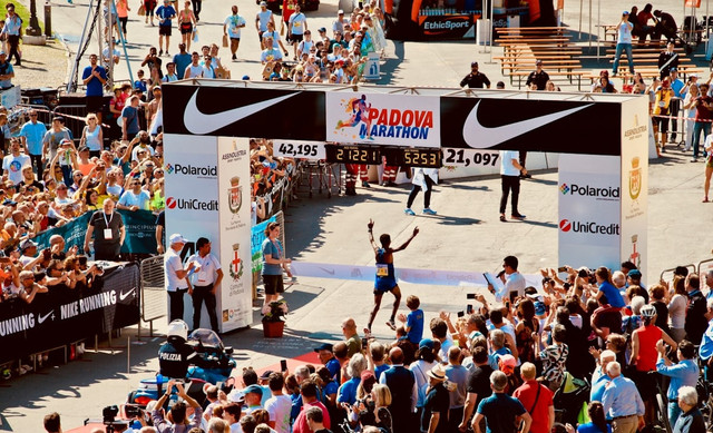 Ilustrasi Rute BTN Jakim 2025   Sumber Unsplash/Pietro Rampazzo