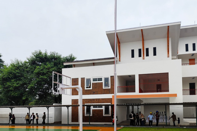 Suasana bangunan Sekolah Rakyat di kawasan Sentra Handayani Jakarta pada Minggu (29/6/2025). Foto: Luthfi Humam/kumparan
