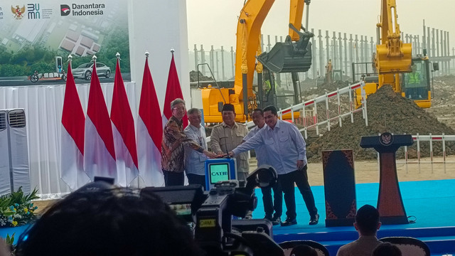 Presiden Prabowo Resmikan Groundbreaking Ekosistem Baterai EV RI-China Senilai Rp 96 T. Foto: Fariza Rizky Ananda/kumparan