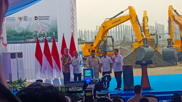 Presiden Prabowo Resmikan Groundbreaking Ekosistem Baterai EV RI-China Senilai Rp 96 T. Foto: Fariza Rizky Ananda/kumparan