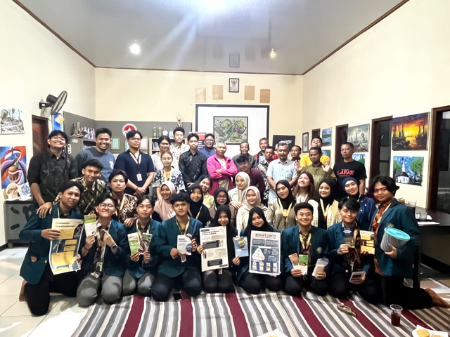 Kegiatan Sosialisasi Program KKN-T Mahasiswa UNDIP "Edukasi Penerapan Bioteknologi untuk Meningkatkan Produksi Budidaya"