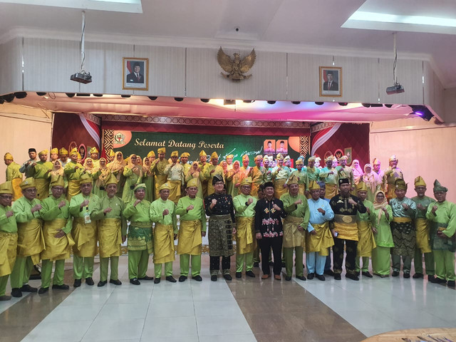 Ikatan Sarjana Melayu Indonesia (ISMI) menyelenggarakan perhelatan pelantikan Pengurus Besar organisasi ini di Pekan Baru Riau. Foto: Dok. Istimewa