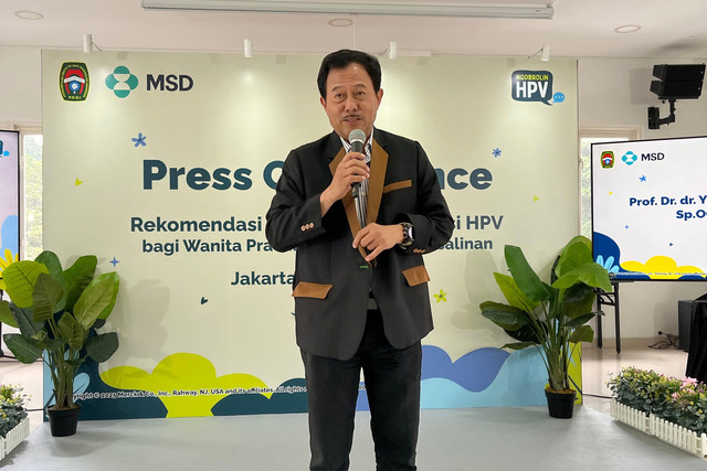 Ketua Umum POGI dalam acara press conference POGI Rilis Rekomendasi Vaksinasi HPV bagi Wanita Pra-Nikah dan Pascapersalinan, Prof. Dr. dr. Yudi Mulyana Hidayat, Sp.OG (K).
Foto: Eka Nurjanah/kumparan