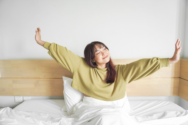 Rutinitas perempuan sukses saat pagi. Foto: Shutterstock