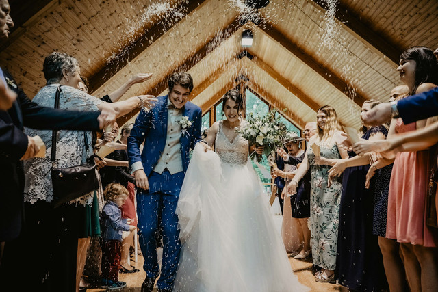 Ilustrasi pengantin baru. Foto: Unsplash