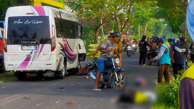 Kecelakaan lalu-lintas di Jalan PUK Balen-Sugihwaras, turut Desa Kemamang, Kecamatan Balen, Kabupaten Bojonegoro, Jawa Timur. Senin (30/06/2025) (Aset: Istimewa)