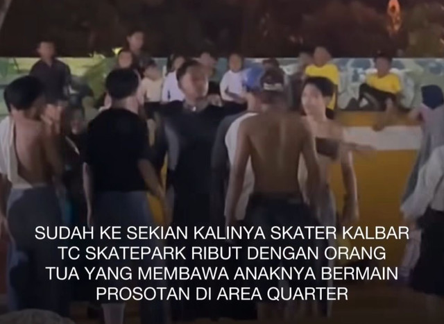 Tangkapan layar dari sebuah video yang melihatkan pertengkaran antara skater dan orang tua. Foto: Dok. Instagram @kalbar.skateboarding.