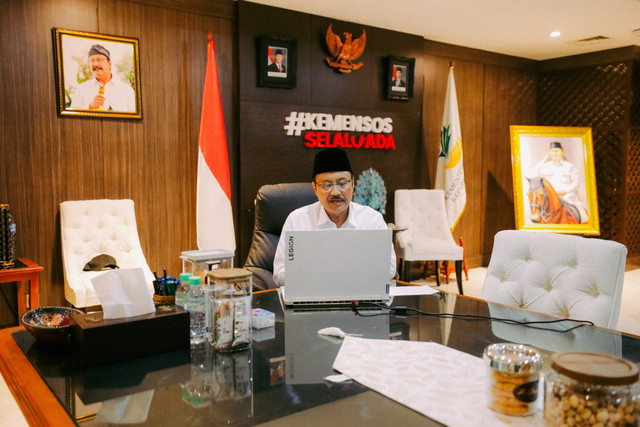 Mensos Saifullah Yusuf (Gus Ipul) ajak seluruh pihak awasi proses pelaksanaan Sekolah Rakyat, Senin (30/6/2025).  Foto: Kemensos RI