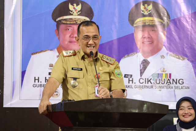 Sekda Sumsel Edward Candra. Foto : Humas Pemprov Sumsel