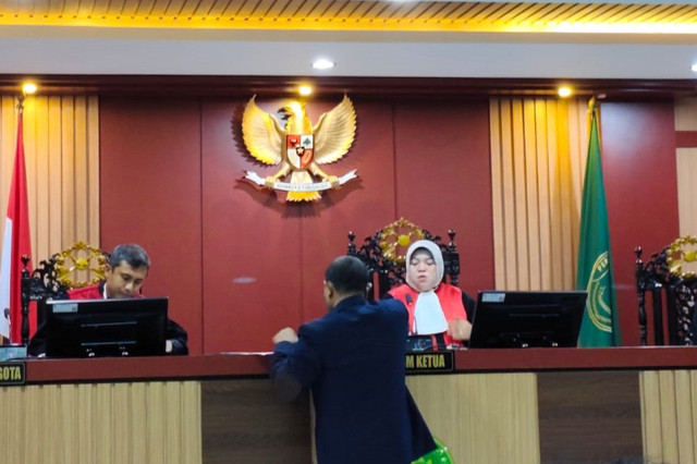 Suasana sidang perdana gugatan perdata dengan turut tergugat III Mbah Tupon di Pengadilan Negeri Bantul, Selasa (1/7/2025). Foto: Arfiansyah Panji Purnandaru/kumparan