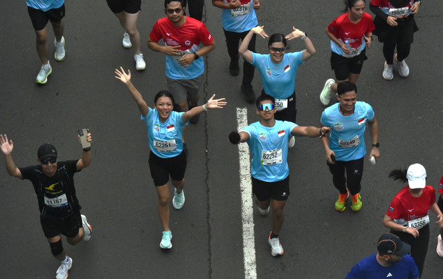Water station Le Minerale berhasil menjaga hidrasi dan performa para peserta Jakarta International Marathon 2025. Foto: dok. Le Minerale