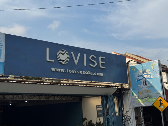 Toko Lovise yang berada di Jalan Menteri Supeno No.73, Pandeyan, Kec. Umbulharjo, Kota Yogyakarta. Foto: Gracetika JP/Pandangan Jogja