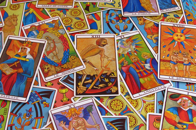 Tarot Cards by https://pixabay.com/photos/fortune-telling-tarot-cards-2458920/