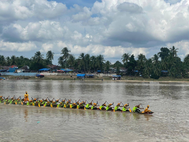 Ilustrasi lomba Pacu Jalur. Foto: dok. Komunitas Satu Rasa, Satu Tujuan.