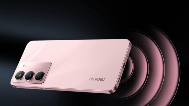 Ilustrasi HP warna pink. Foto: realme