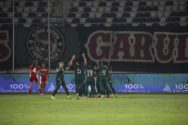 Pemain Timnas Wanita Pakistan melakukan selebrasi pada pertandingan Piala Asia Wanita 2026 antara Indonesia vs Pakistan di Indomilk Arena, Tangerang, Banten, Rabu (2/7/2025). Foto: Dicky Adam Sidiq/kumparan
