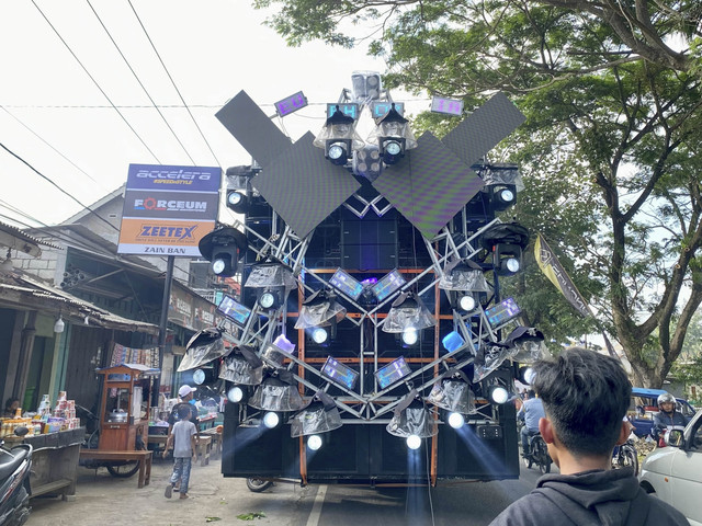 Ilustrasi Sound Horeg. Foto: Massooll/Shutterstock