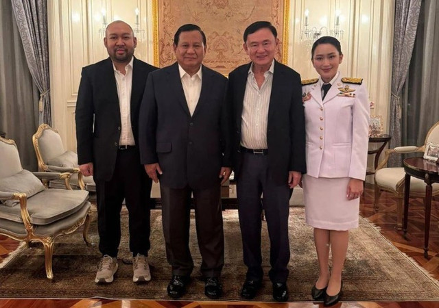 Prabowo Subianto dan putranya Ragowo Hediprasetyo bertemu Thaksin Shinawatra dan Paetongtarn Shinawatra (Sumber: Kumparan)