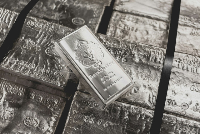 Ilustrasi cara investasi perak. Sumber: scottsdale mint/unsplash