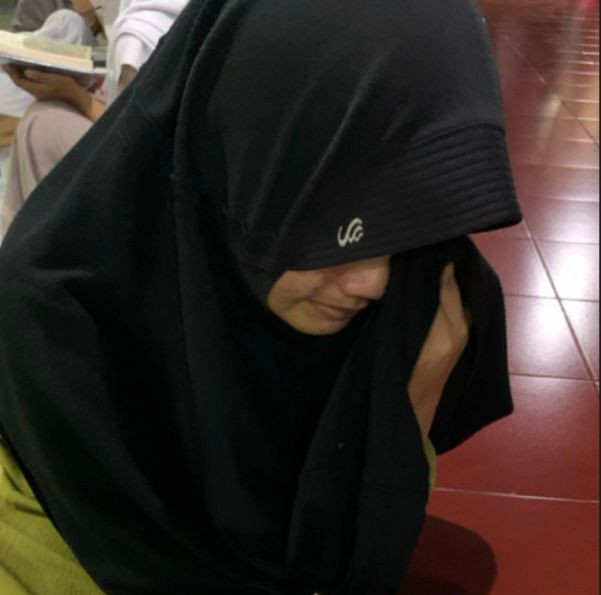 ilustrasi seorang remaja yang gagal bahagia akibat sangat terobsesi tren hustle culture, (sumber : foto pribadi.com)