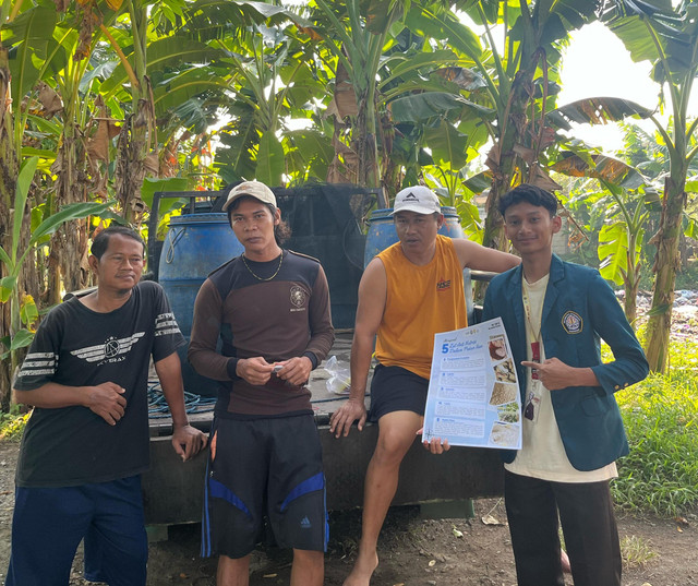 Foto bersama pelaku budidaya di Tambaksari, Rowosari, Kendal. Sumber Foto: Ganendra Nirwasita