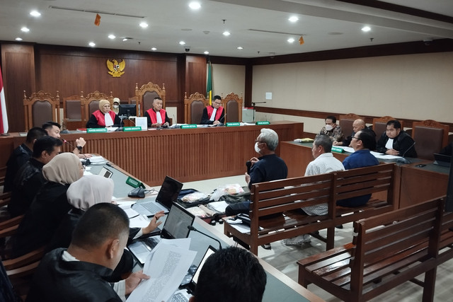 Sidang lanjutan kasus dugaan suap vonis bebas Ronald Tannur dengan terdakwa mantan Ketua PN Surabaya, Rudi Suparmono, di Pengadilan Tipikor Jakarta, Jumat (4/7/2025). Foto: Jonathan Devin/kumparan