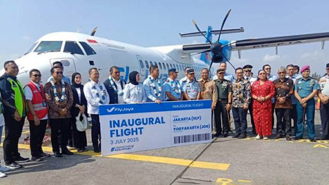 Maskapai FlyJaya resmi membuka rute baru penerbangan yang menghubungkan Bandara Halim Perdanakusuma, Jakarta, dengan Bandara Adisutjipto Yogyakarta guna mendukung mobilitas masyarakat di sektor transportasi udara. Foto: ANTARA/HO-Humas FlyJaya