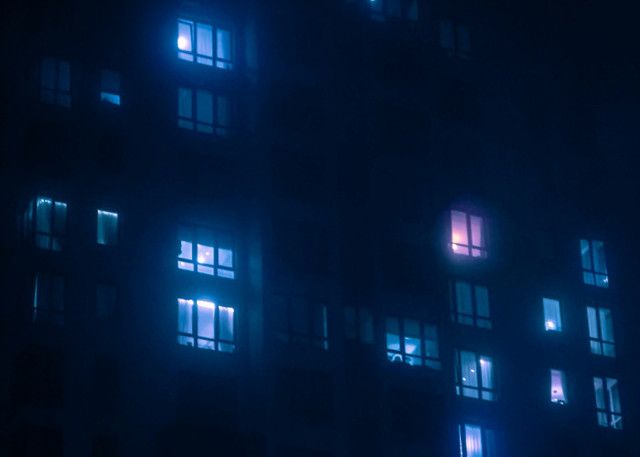 Ilustrasi Film Wall to Wall Kapan Tayang? Unsplash/Oleksii Holovachko