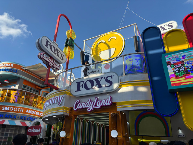 FOX'S Candy Land di Jakarta Fair Kemayoran 2025. Foto: Wina R./kumparan
