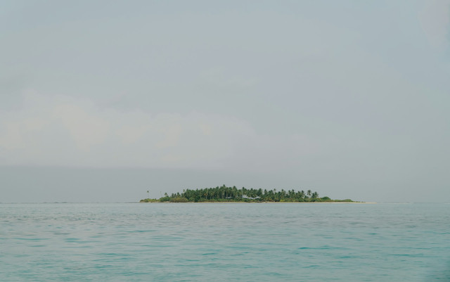 Pulau terindah di Lampung. Foto hanya ilustrasi, bukan tempat sebenarnya. Sumber: Unsplash/Aryan R