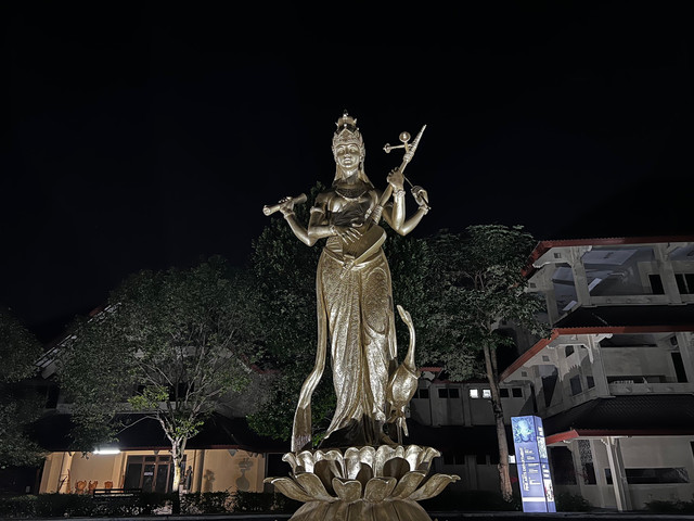 Salah satu karya patung yang dipamerkan dalam Yogyakarta International Creative Art Festival (YICAF) 2025 di ISI Yogyakarta. Foto: Pandangan Jogja/Iqbaltwq