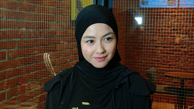 Aktris Revalina S. Temat Saat Ditemui di Kawasan Senayan, Jakarta Pusat Foto: Aprilandika Pratama/kumparan