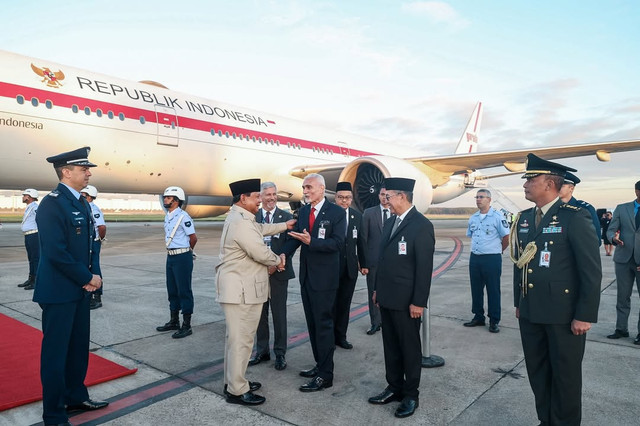 Presiden Prabowo tiba di Rio de Janeiro untuk menghadiri Konferensi Tingkat Tinggi (KTT) BRICS, yang merupakan forum BRICS pertama sejak Indonesia resmi bergabung pada Januari lalu. Foto: Instagram/@prabowo
