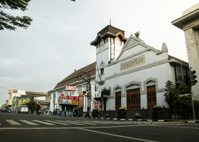 Ilustrasi Sejarah Jalan Lengkong Bandung, Unsplash/Abdul Ridwan