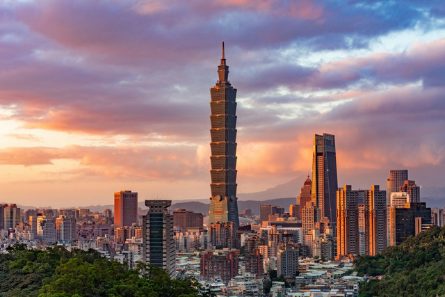 Negara dengan Biaya Hidup Murah tapi Gaji Tinggi untuk TKI. Foto hanya ilustrasi, bukan tempat sebenarnya. Foto: dok. Unsplash/Timo Volz