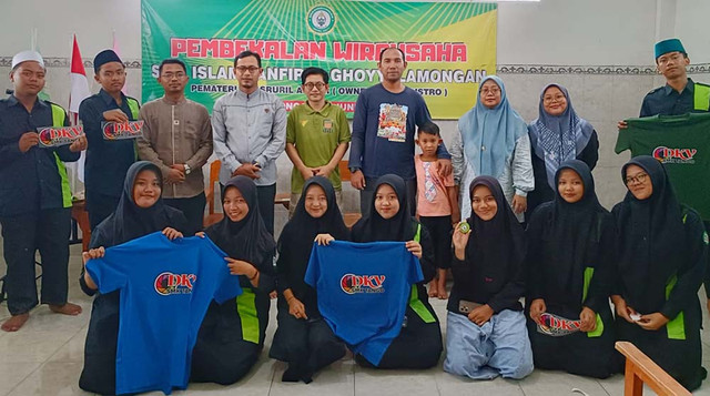 TDA Lamongan dan SMK Tanfirul Ghoyyi Tanamkan Jiwa Wirausaha Sejak Dini