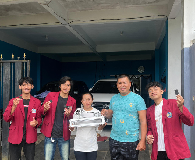 Foto Bersama Pengurus TPST3R Watugede Singosari