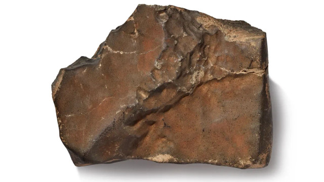 Meteorit Mars yang bakal dilelang di rumah lelang Sotheby’s. Foto: Sotheby’s