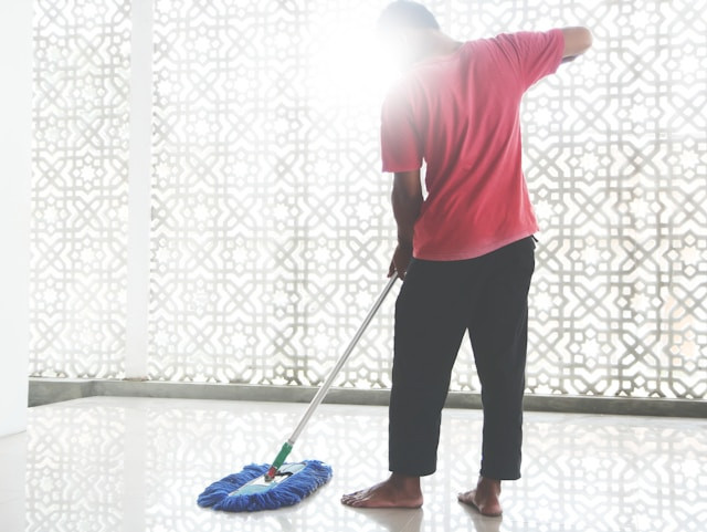 Ilustrasi untuk Cara Membersihkan Rumah dari Aura Negatif. Sumber: Unsplash/Masjid Maba