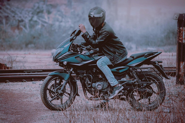 Ilustrasi 5 motor 250cc terbaik. Sumber : Pixabay/SanjayJena