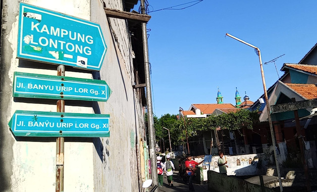 Kampung lontong di Surabaya. Foto: Masruroh/Basra
